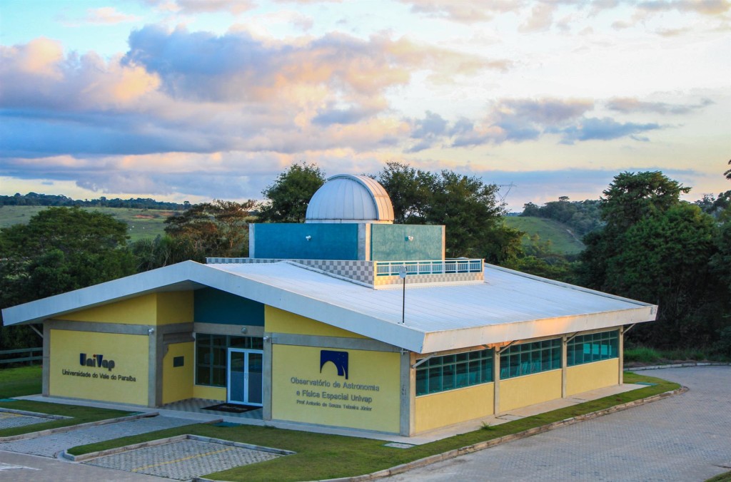 A equipe do observatório é formada por pesquisadores e alunos do programa de pós-graduação em Física e Astronomia da Univap, com grande experiência em pesquisa, extensão e divulgação científica.