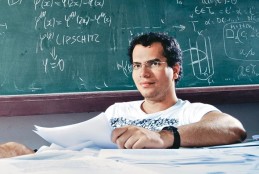 Artur Ávila conquista prêmio equivalente ao Nobel de Matemática