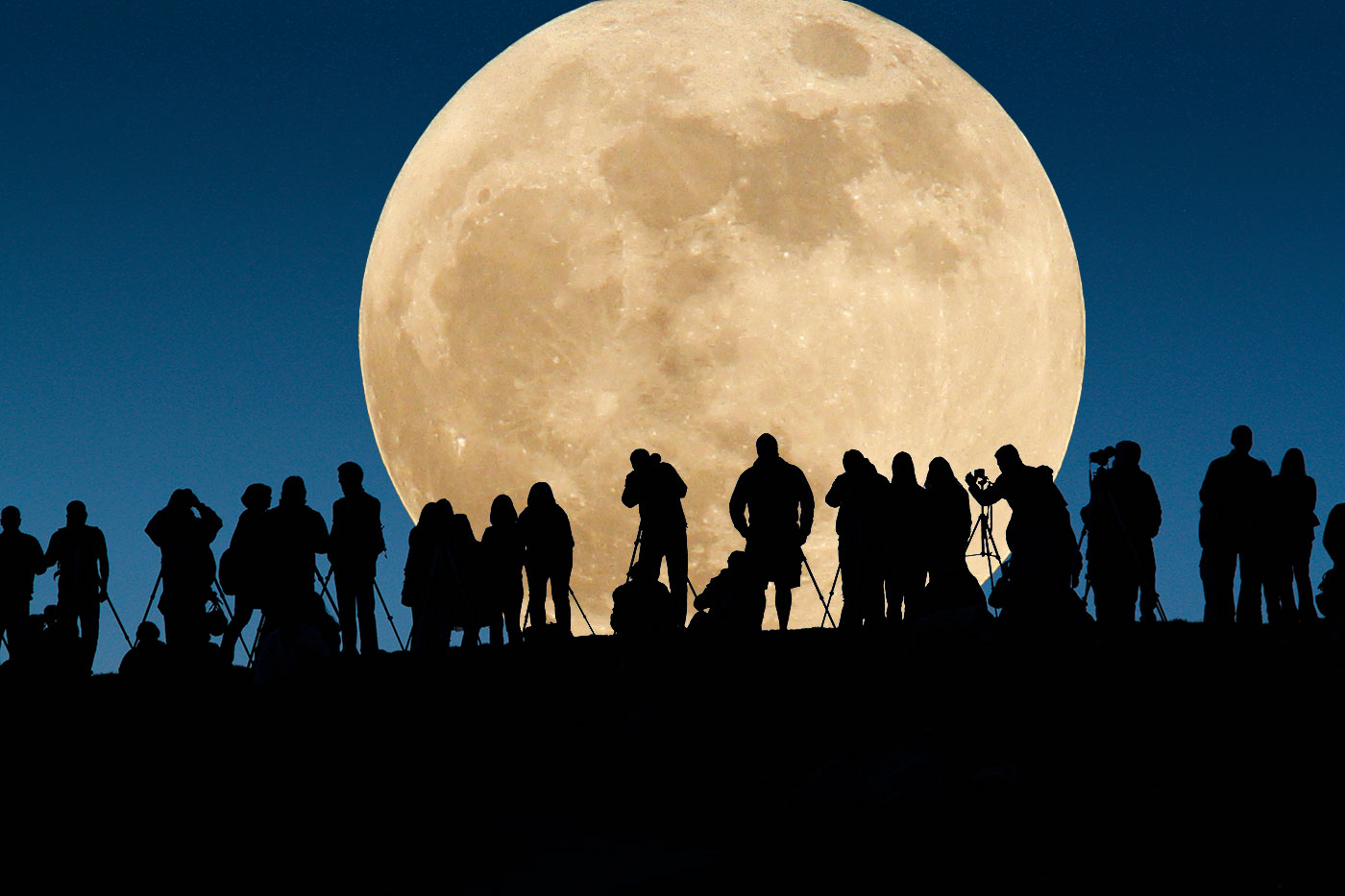 Eclipse lunar é aguardado com expectativa em São José dos Campos