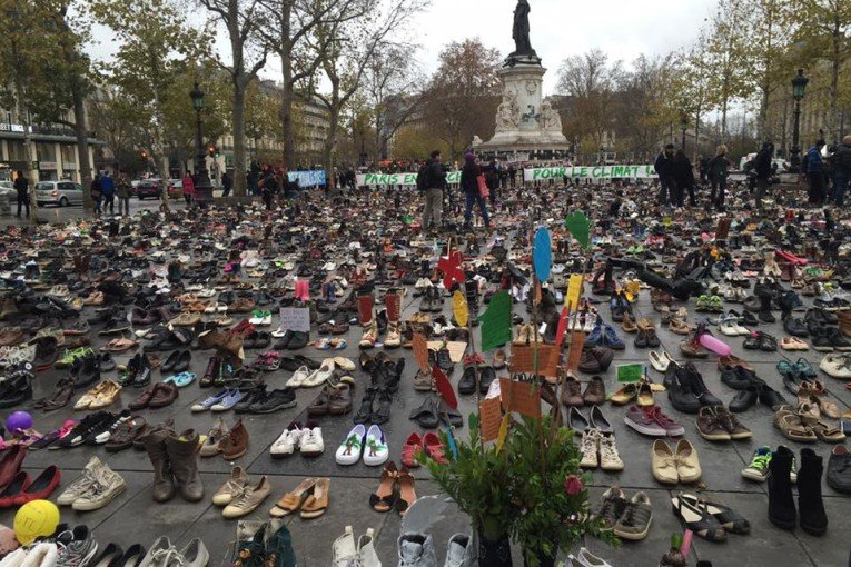 Na COP21 sapatos ocupam lugar de manifestantes em Paris