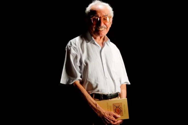 Uma homenagem ao Poeta Manoel de Barros