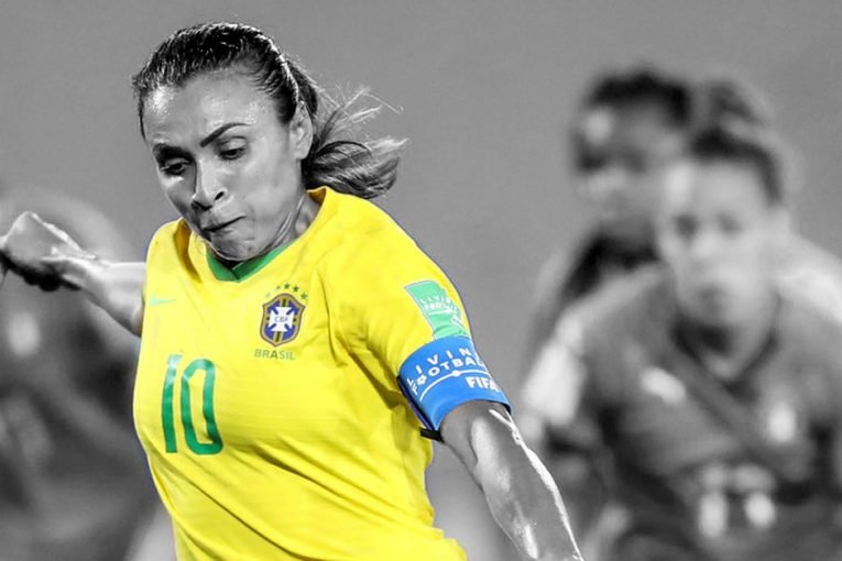 Marta ataca e empodera mulher brasileira