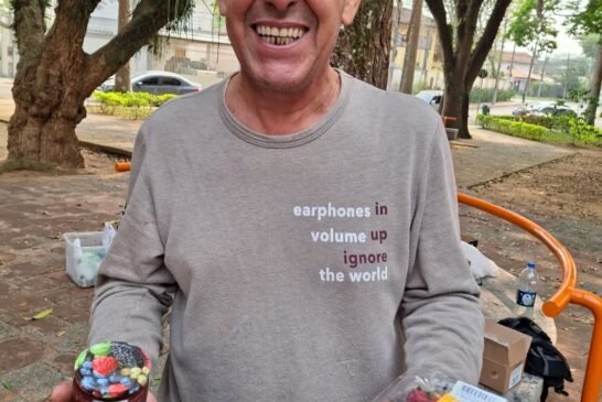 O Ademir, morangos orgânicos e a geléia que ele mesmo fez!#vemprafeira