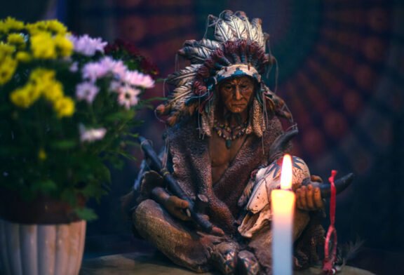 Ayahuasca e saúde mental: o que a pesquisa científica alcança e o que a experiência ainda guarda